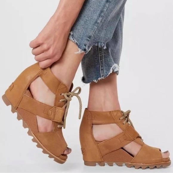 Sorel Shoes - Sorel Joanie Brown Lace-Up Wedge Sandals